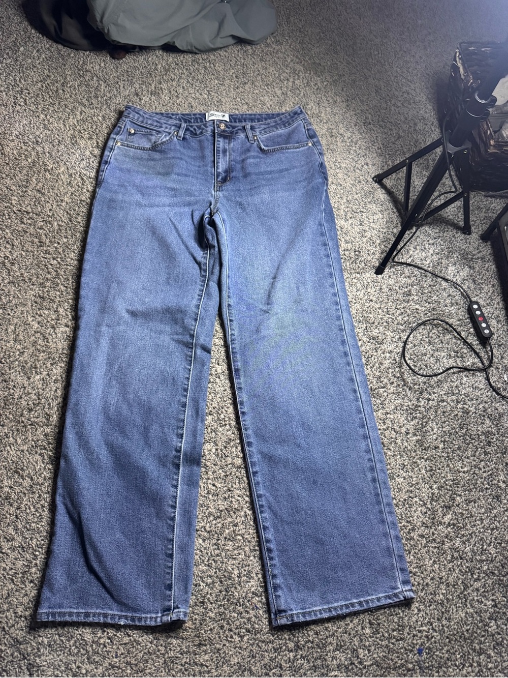 Seven7 Women's Straight Leg Jeans in Medium Blue Wash